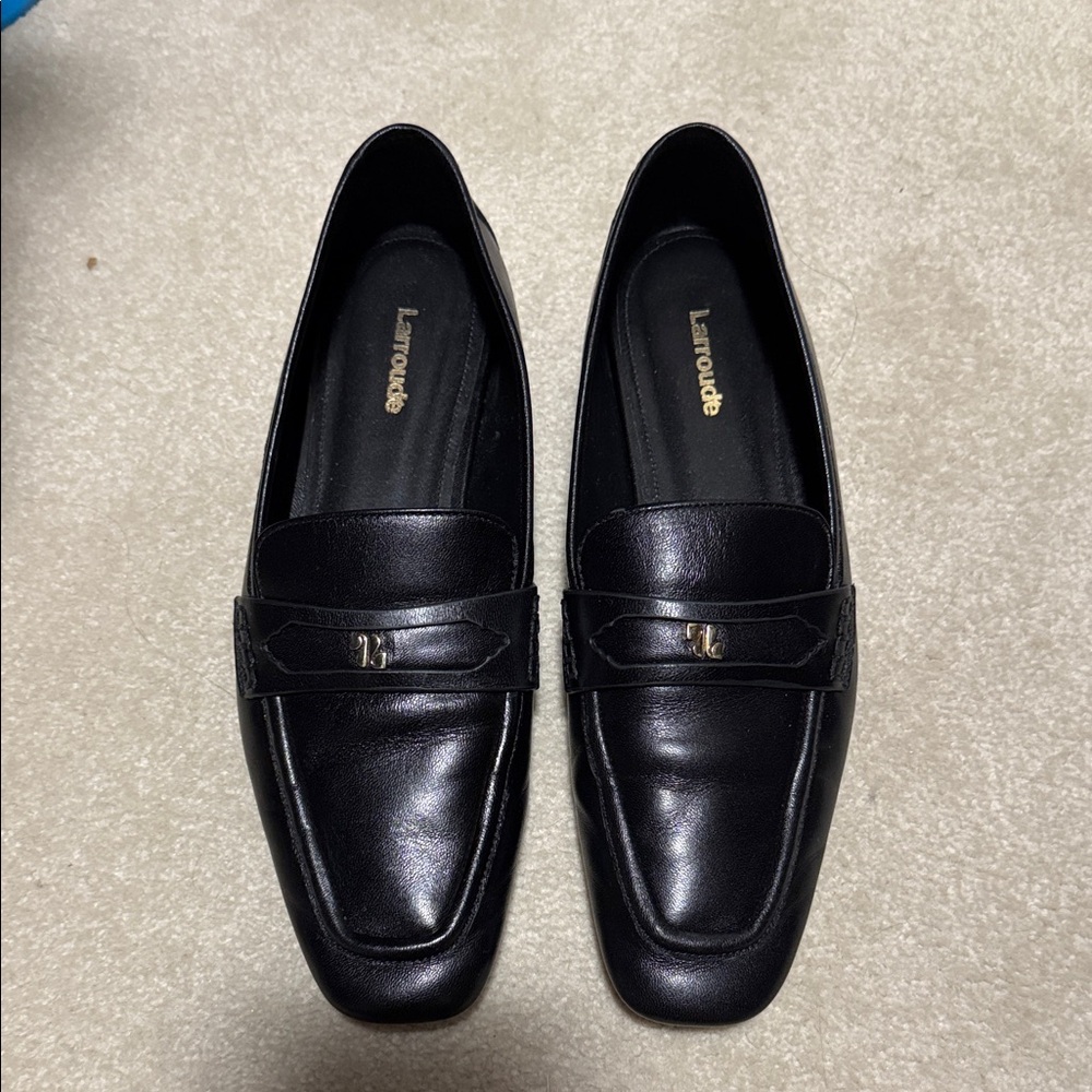 🌟SALE🌟 Great condition, Larroude leather loafers, size 7